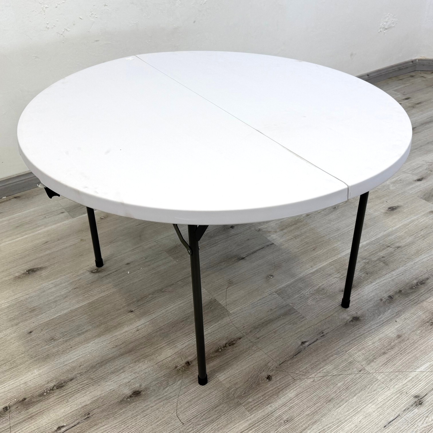 Peak Outdoor Folding Table